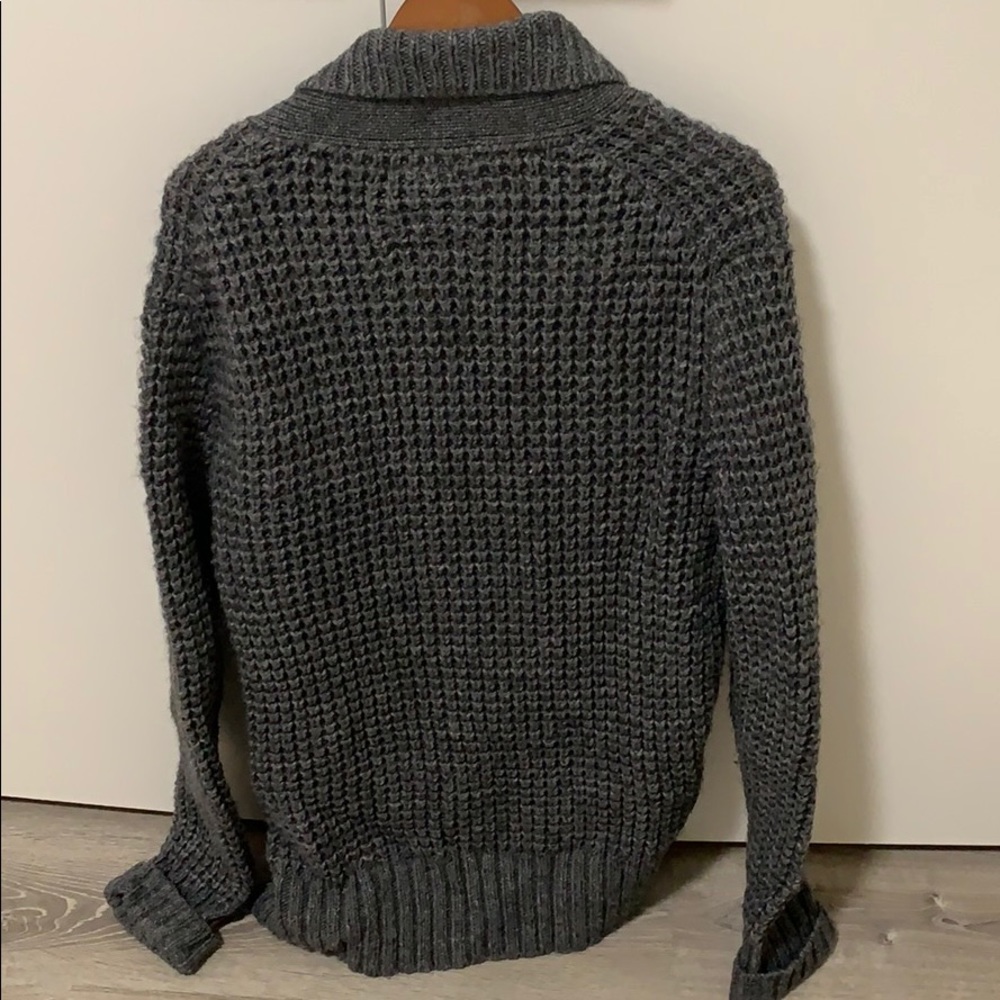 Sweater - Picture 5 of 6